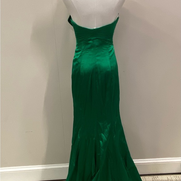 NWT Terani Dress Size 6 - Picture 5 of 6